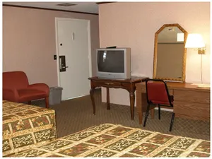 Image of Red Carpet Inn Denver