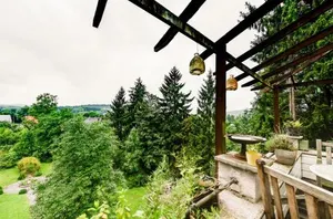 Image of Chesterfield appartement -view on garden