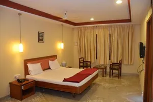 Image of Hotel Raya's Annexe-1