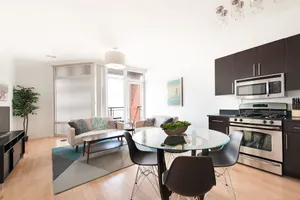 Image of Vibrant Lincoln Park Suites by Sonder