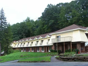 Image of Passport Inn and Suites - Middletown