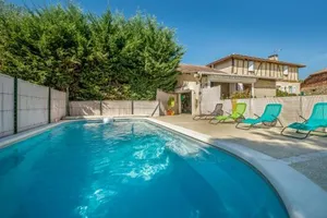 Image of Villa charmante en pleine campagne de Courrensan avec piscine privée