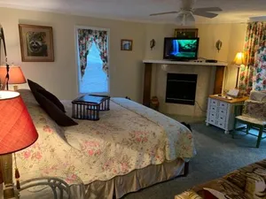 Image of Emerald Necklace Inn Bed and Breakfast