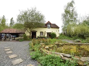 Image of Nature Lovers and Peace Seekers, Cosy Studio in Wooded Surroundings