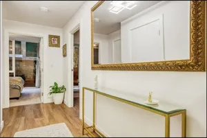 Image of Chelsea Chic: An Upscale and Modern Flat