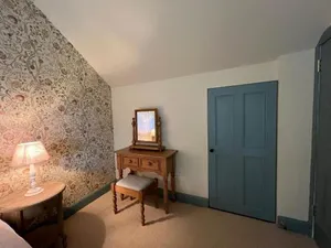 Image of Quaint self contained cottage near Edinburgh.
