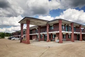 Image of Oak Tree Inn Durant