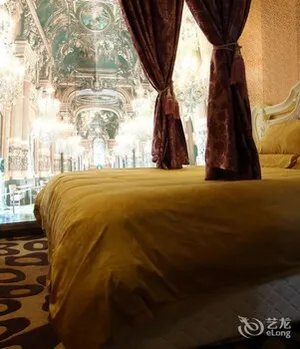 Image of Romantic Cottage Theme Hotel
