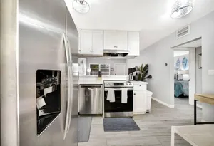 Image of Lovely 1 Bedroom - Just Beachy Unit 2
