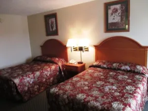 Image of Red Carpet Inn
