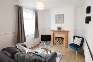 Image of Convenient & central 2-bed house