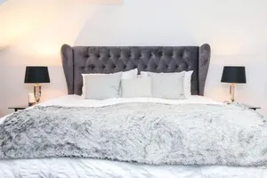 Image of Luxury 3 Bed Royal Mile Apartment