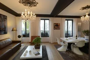 Image of Appartement À Deux Pas De La Tour Eiffel