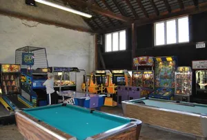 Image of Robin Hill Camping Resort Premium Cottage 9