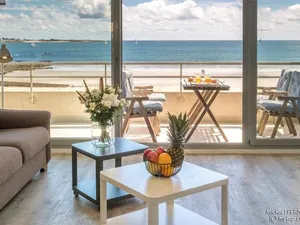 Image of Larmor-Plage T1 bis avec Terrasse et Garage - FR-1-349-190