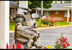 Image of Colonial Manor Motel