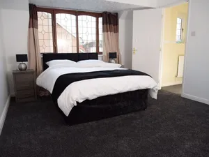 Image of The Kyoto House - Four Spacious Cosy Bedrooms I Netflix & Large Rooms