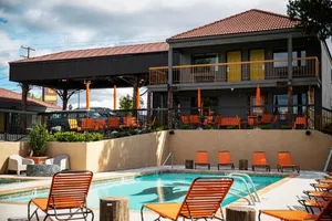Image of Bend Three Sisters Inn & Suites