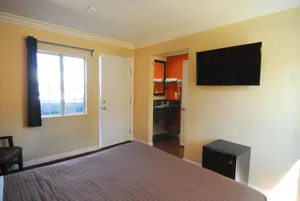 Image of Studio City Inn - Near Universal Studios Hollywood
