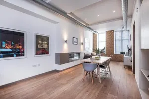 Image of Oxford Street -West End-Great Location