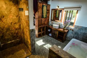 Image of Shangri-La E-Outfitting Boutique Hotel