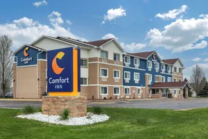 Image of Super 8 By Wyndham Racine