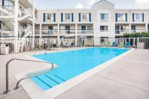 Image of Baymont Inn And Suites