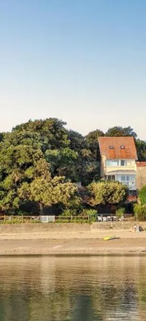 Image of Maison avec vue sur la mer a Fouras et jardin clos