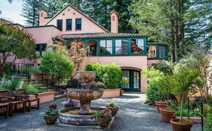 Image of Applewood Inn