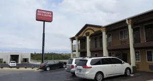 Image of Economy Inn & Suites Joplin
