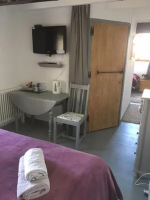 Image of Les Glycines