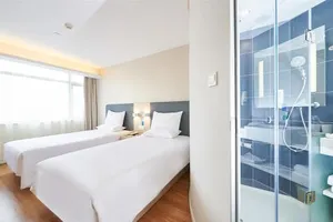 Image of Yoon Esports Hotel (Shanghai Wantai Plaza Guangzhong Road Branch)