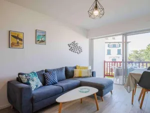 Image of Appartement Cosy 3* avec Terrasse, Piscine et Parking Privé à 10 min de la Plage d’Erromardie - FR-1-4-524