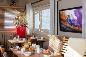 Image of Hillary Hotel