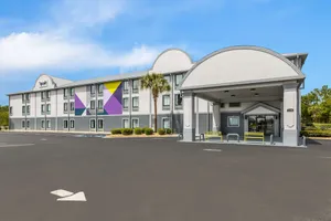 Image of DAYS INN BY WYNDHAM TIFTON