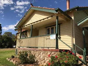 Image of Cherry Blossom Cottage - Beechworth-Getaways