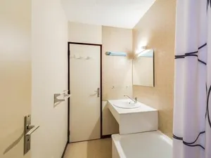 Image of Studio cosy 4 pers. avec loggia, parking et équipement complet, à deux pas du centre de Cauterets - FR-1-401-78
