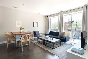 Image of Deluxe Wicker Park Suites by Sonder