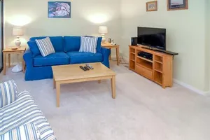 Image of Courtside 1607