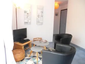 Image of Holiday Home Rue De Nivern Bihan