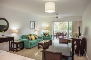 Image of 6424 BEACH CLUB
