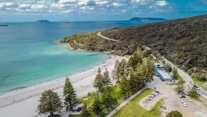 Image of Midd's on the Beach - luxury beach front apartment