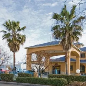 Image of Regency Inn & Suites Beaumont