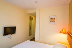 Image of Home Inn (Kunming Chuncheng Road)