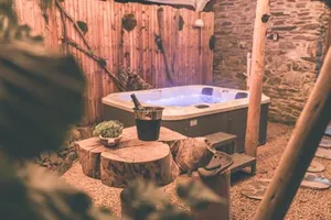 Image of Romantic Getaway - Sauna and Jacuzzi - El Clandestino
