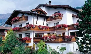 Image of Elfriede Garni