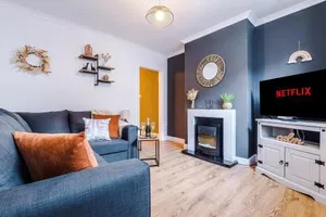 Image of Stylish 2-Bed City-Centre Home in Chester by 53 Degrees Property - Ideal for Couples & Groups - Sleeps 6