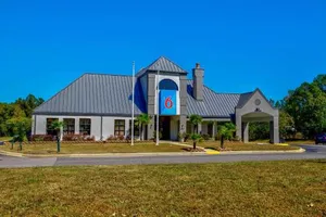 Image of DAYS INN BIRMINGHAM/SUMMIT MALL