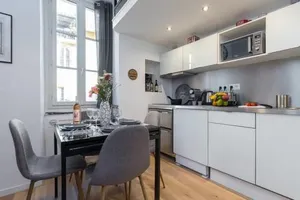 Image of ANGLE DROIT- LOFT CHARMANT ET ATYPIQUE, CLIMATISATION, Vieux-Nice