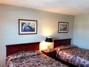 Image of Country Hearth Inn & Suites Paducah